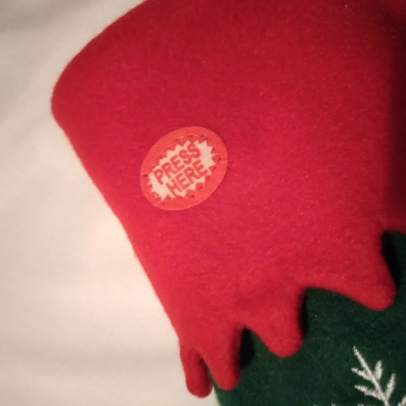 StealStreet SS-UG-AMA-513 Green Snowflake 18" Dancing Holiday Stocking - Picture 5 of 10